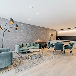 https://aparthotel-acropolis.hotelsghent.com